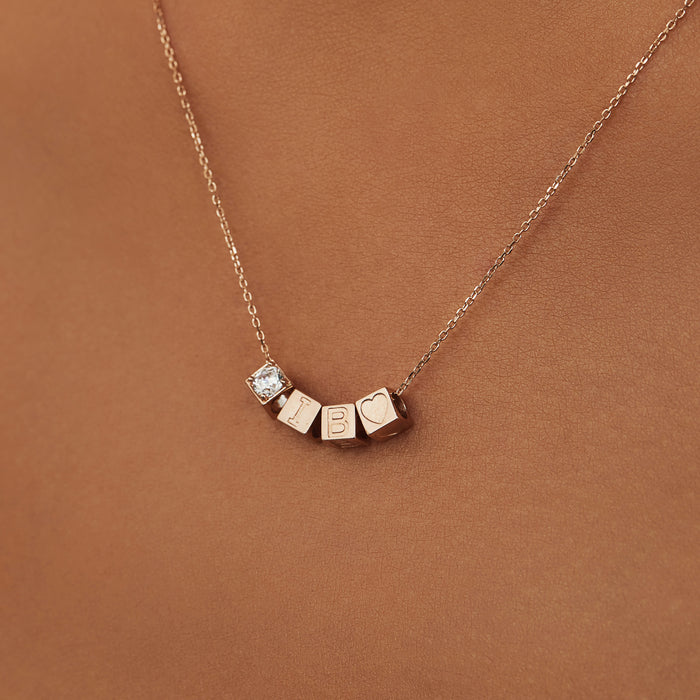 Isabel Bernard La Concorde Felie Breloque Cube En Or Rose 14 Carats Avec Cœur