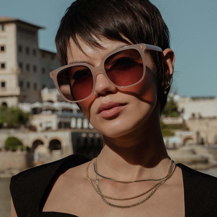 Isabel Bernard La Villette Raison Rose Tendre Lunettes De Soleil Carrées Avec Rose Verres