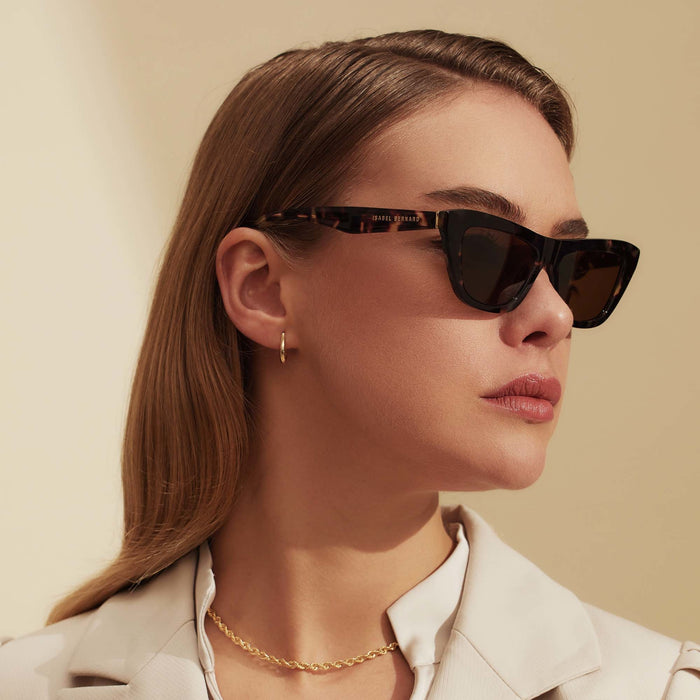 Isabel Bernard La Villette Roselin Lunettes De Soleil Cat Eye Tortue Marron Avec Des Verres Bruns