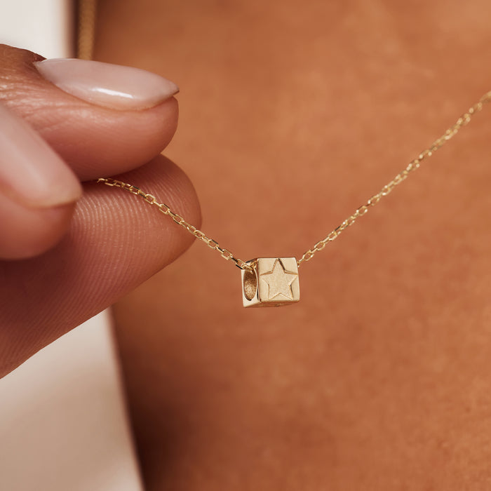 Isabel Bernard Le Marais Felie Charme Cube En Or 14 Carats Avec étoile