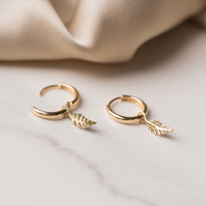 Isabel Bernard Monceau Giselle Créoles En Or 14 Carats Avec Plume