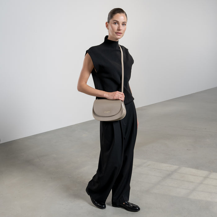 Isabel Bernard Montmartre Madelon Sac à Bandoulière En Cuir De Naturel Taupe