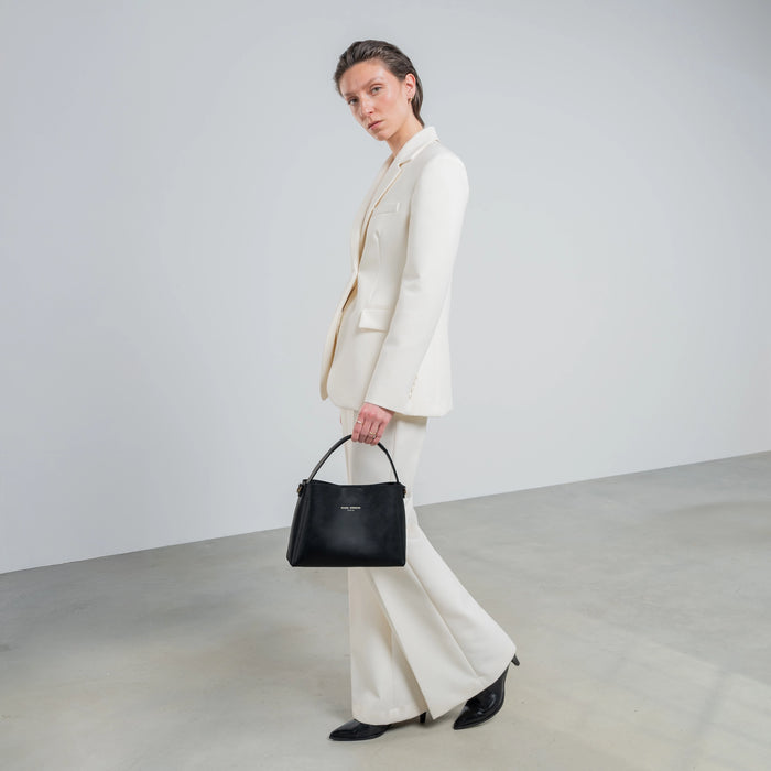 Isabel Bernard Sac à Main Montmartre Béatrice Midi En Cuir Tanné Végétal Noir