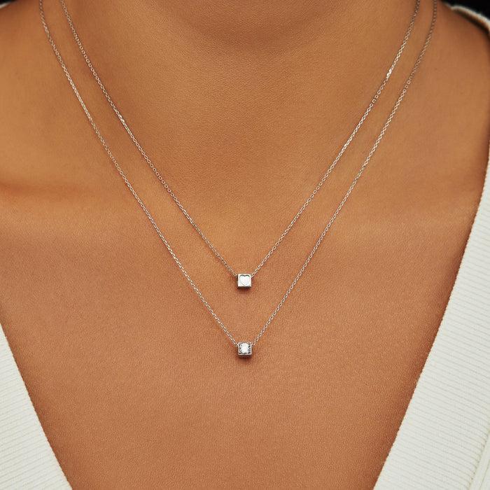 Isabel Bernard Saint Germain Felie Breloque Cube En Or Blanc 14 Carats Avec Cœur