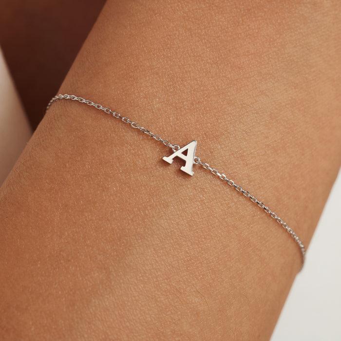 Isabel Bernard Saint Germain Rachel Bracelet Initiale En Or Blanc 14 Carats Avec Lettre