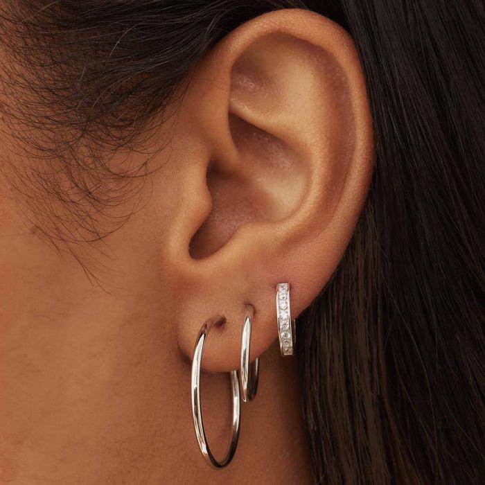 Isabel Bernard Saint Germain Tiphaine Créoles En Or Blanc 14 Carats Et Oxydes De Zirconium