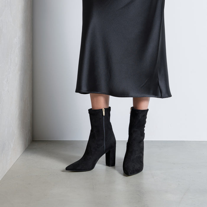 Isabel Bernard Vendôme Fem Black Nylon Stretch Suede Heels