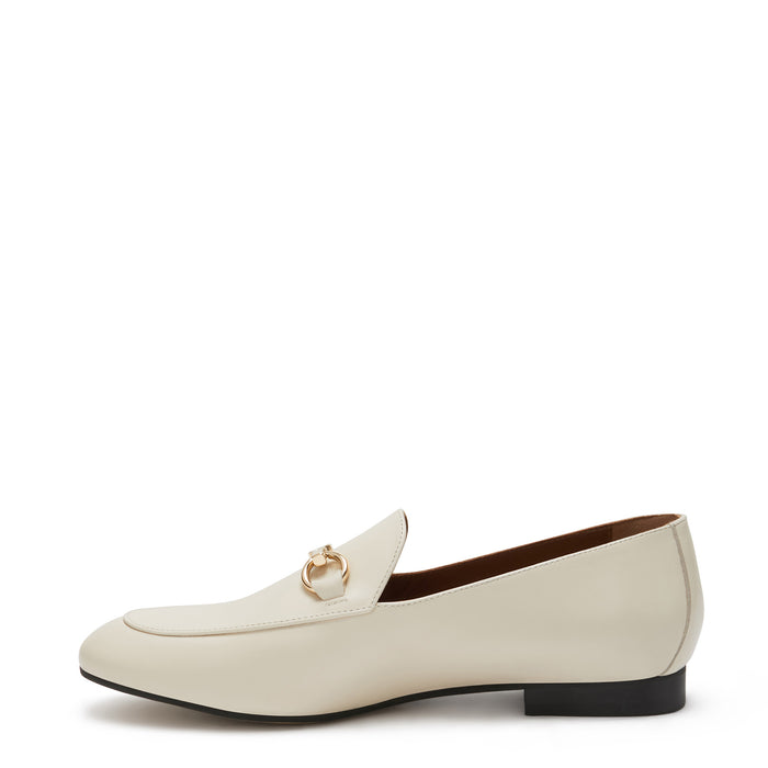 Isabel Bernard Vendôme Fleur Mocassins à Talon En Cuir De Veau Beige