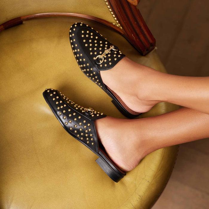 Isabel Bernard Vendôme Fleur Mules Mocassins à Talon Avec Cloutés En Cuir De Veau Noir