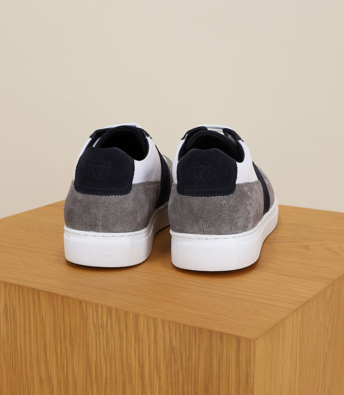 Izac Chaussures Baskets 100% Cuir Grises