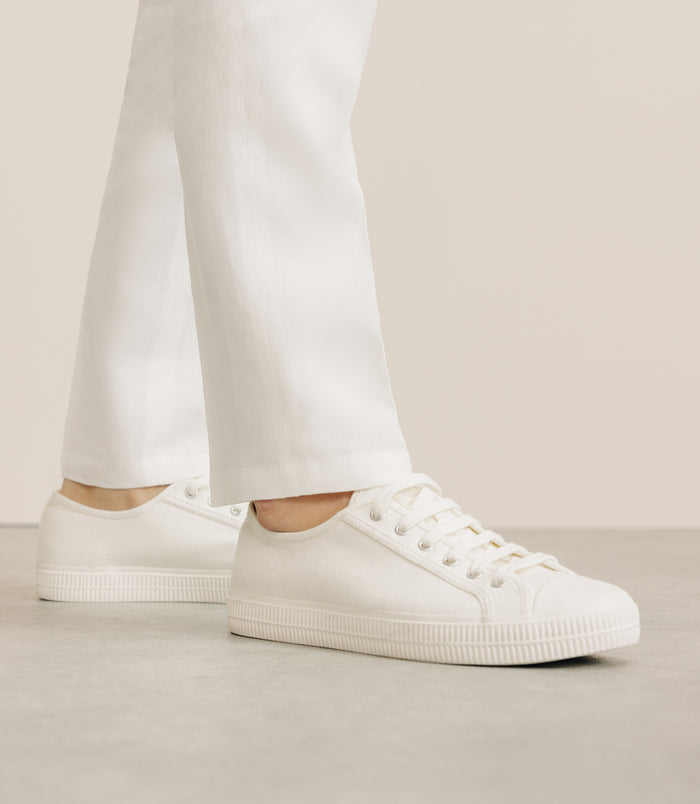 izac Chaussures baskets en toile écru