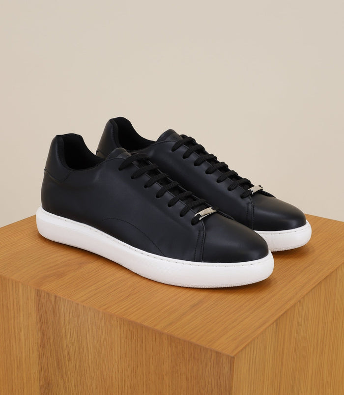 izac Chaussures baskets noires