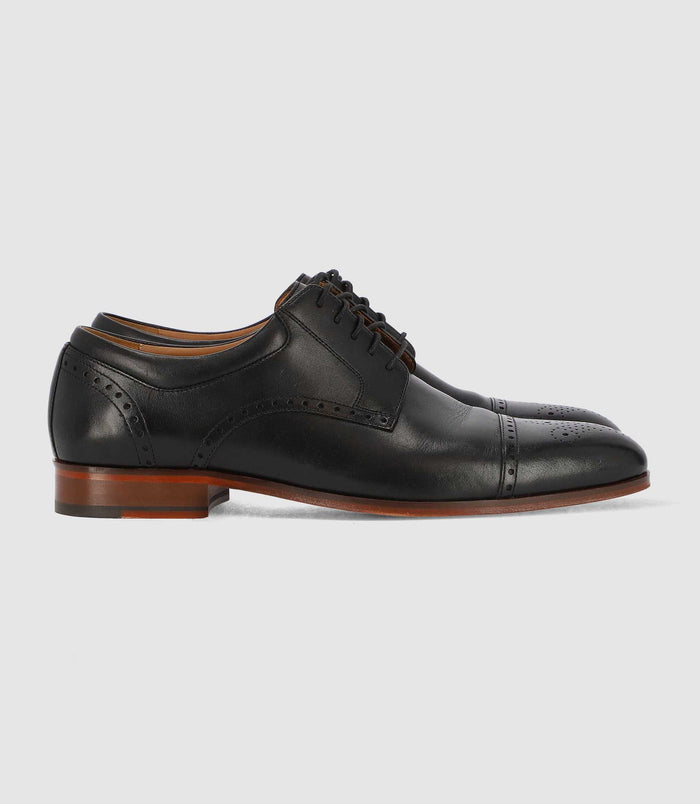 Izac Chaussures Derby En Cuir Noires