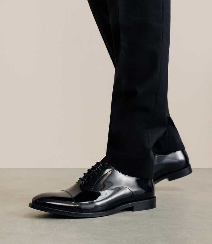 izac Chaussures derby vernis noires