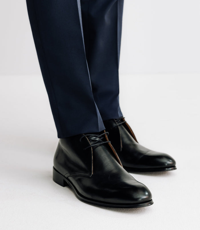 izac Chaussures montantes en cuir noires