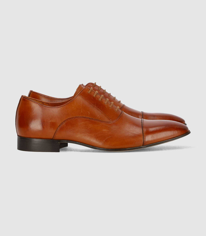 Izac Chaussures Richelieu En Cuir Marron