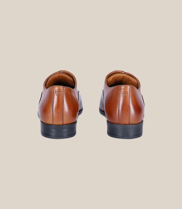 Izac Chaussures Richelieu En Cuir Marron
