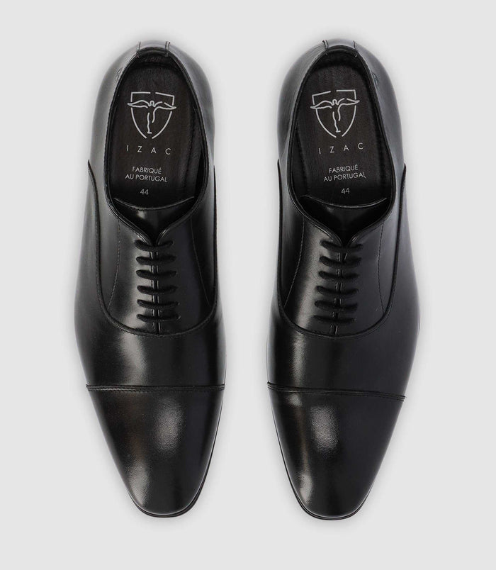Izac Chaussures Richelieu En Cuir Noires