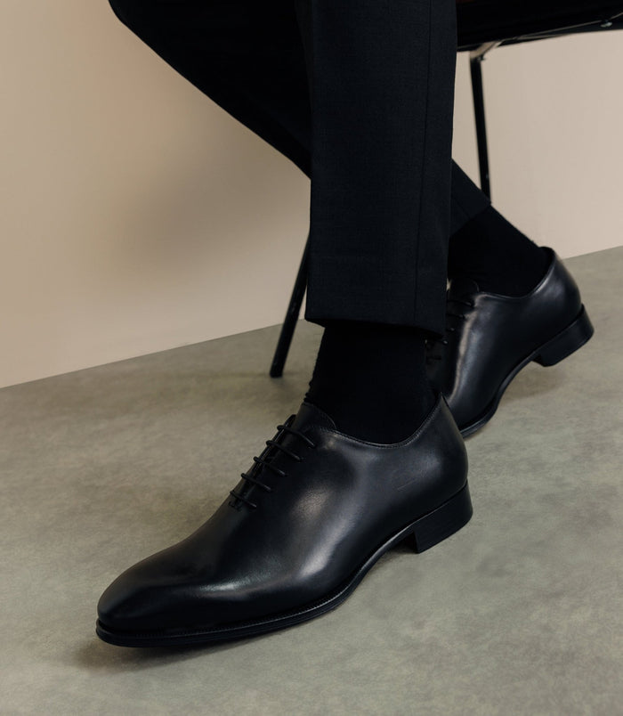 izac Chaussures richelieu en cuir noires