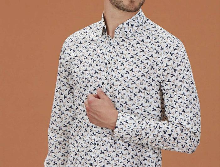 izac Chemise casual à imprimé beige "Mae"