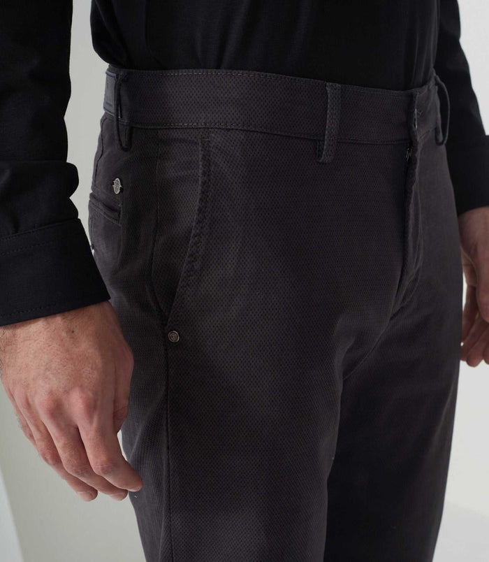 Izac Chino Imprimé Noir "Cristal"