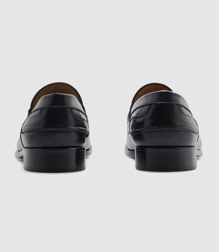 Izac Mocassin Couture Noir "Erasmus"