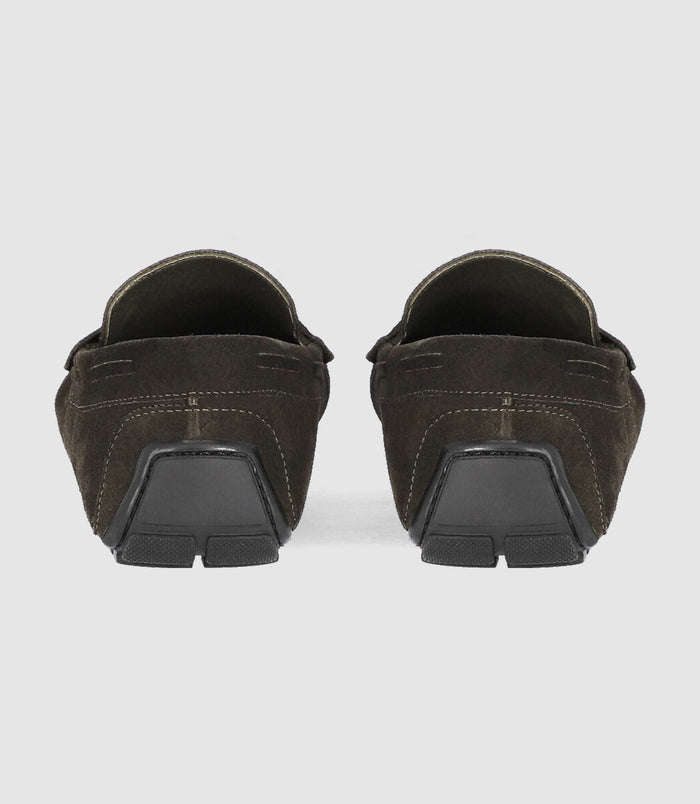 Izac Mocassins En Velours Kaki