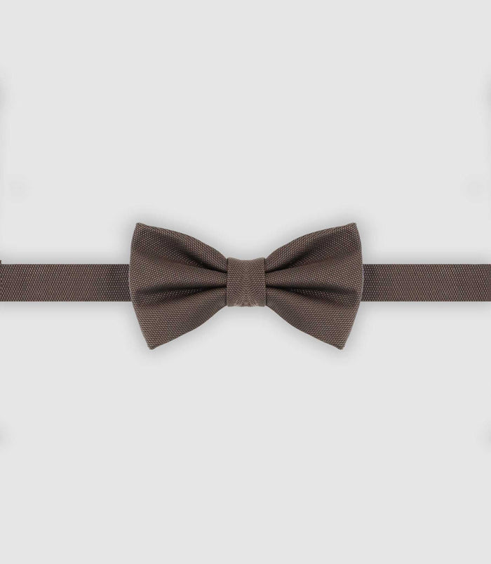 izac Nœud papillon en soie uni marron