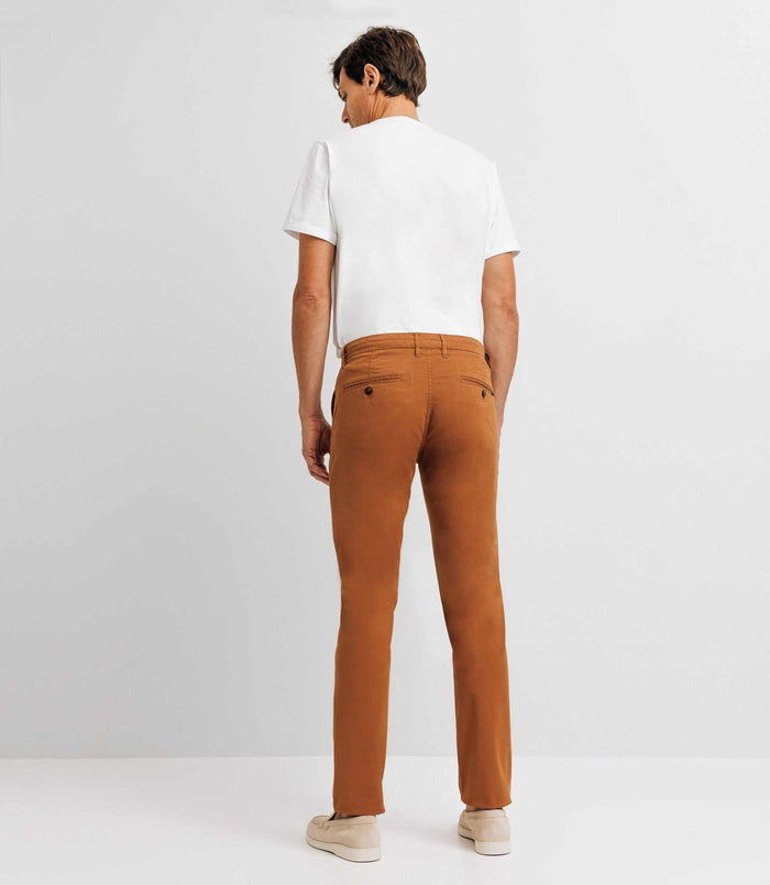 Izac Pantalon Casual Stretch Camel Foncé