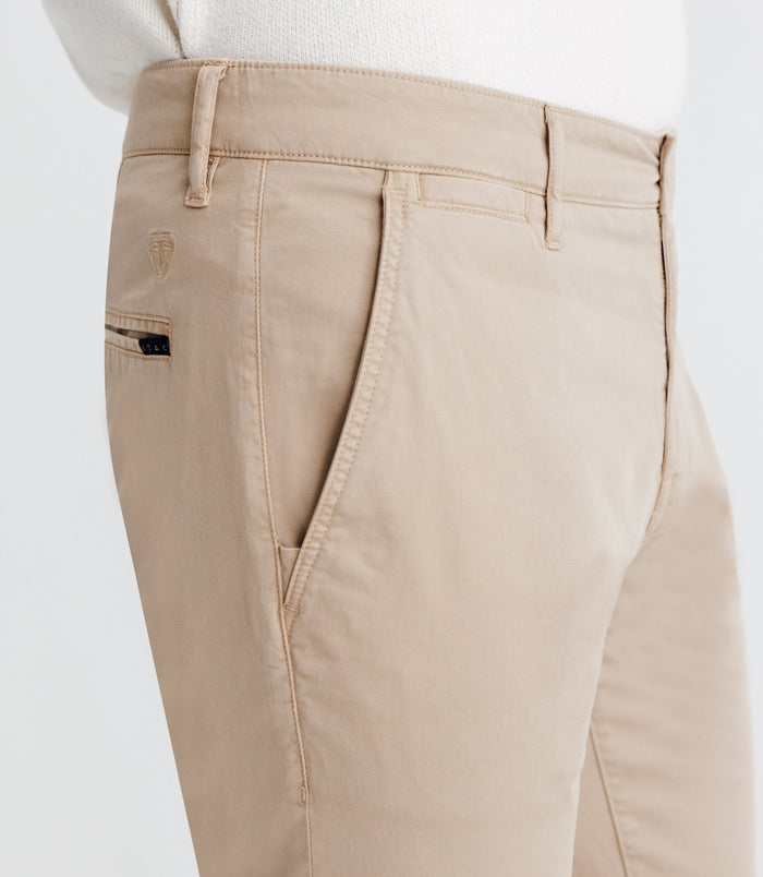 Izac Pantalon Chino Beige Foncé