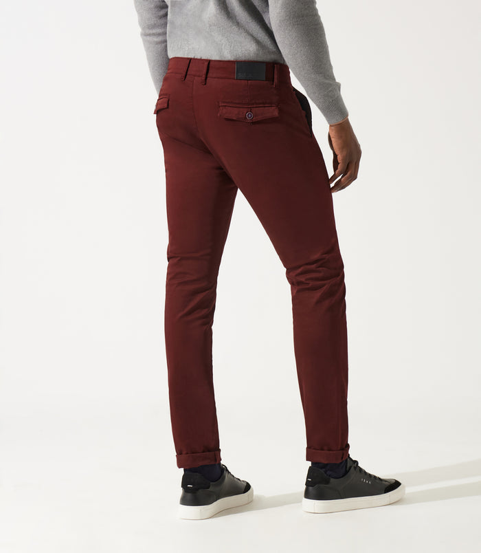 Izac Pantalon Chino Satin Bordeaux VANAMA
