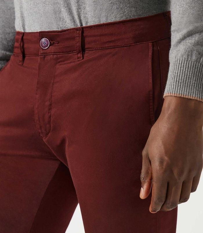 Izac Pantalon Chino Satin Bordeaux VANAMA