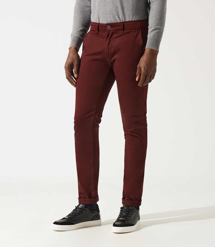 izac Pantalon chino satin bordeaux VANAMA