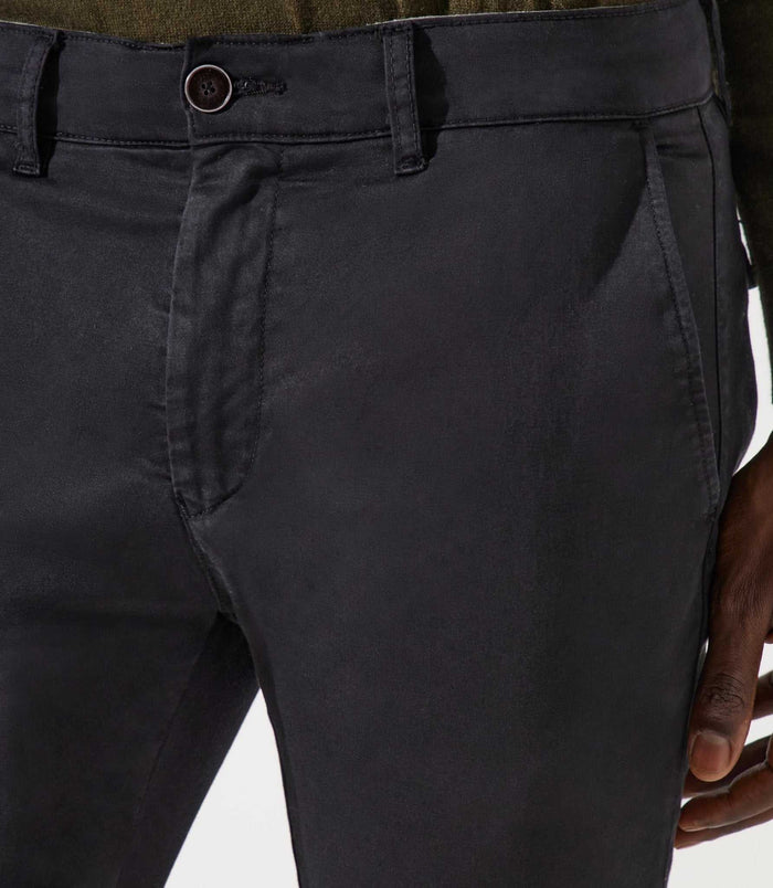 Izac Pantalon Chino Satin Noir VANAMABT