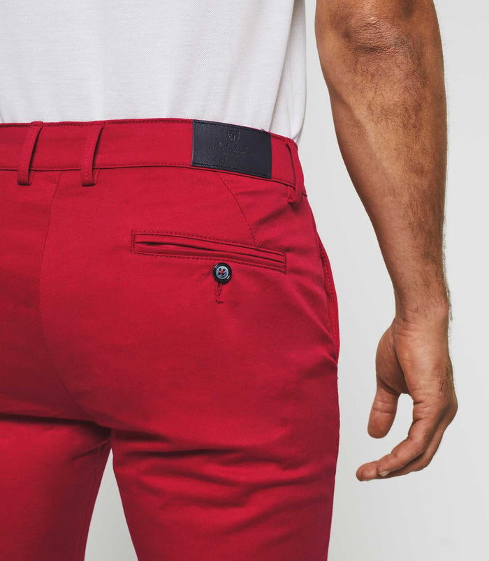 Izac Pantalon Chino Satin Rouge "Panama"