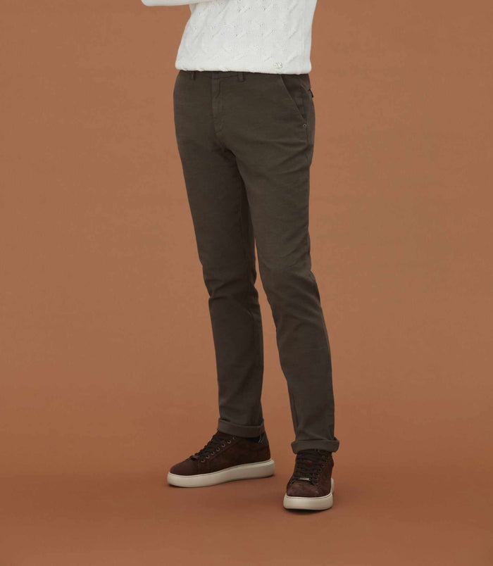 Izac Pantalon Chino Slim Beige Foncé "Cobra"
