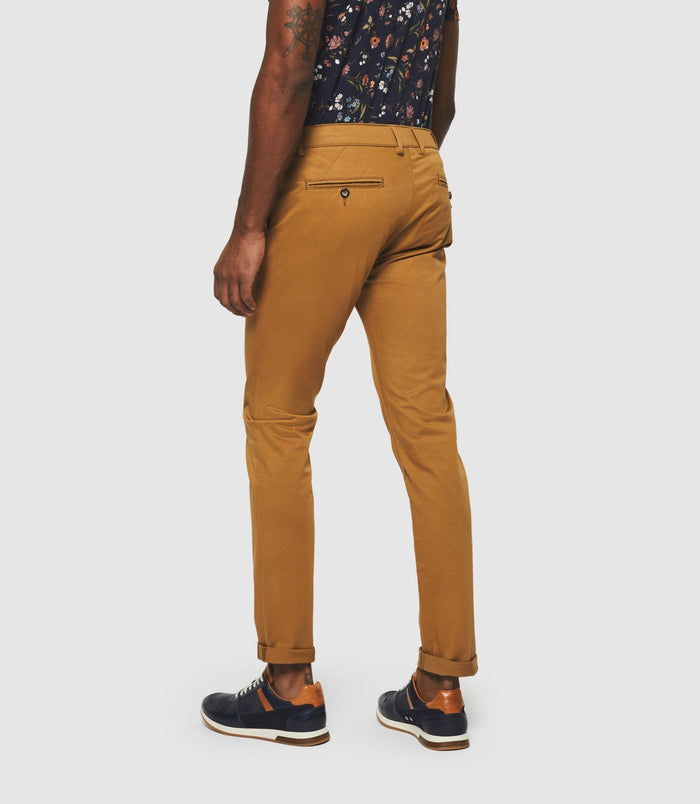 Izac Pantalon Chino Slim Camel "Panama"