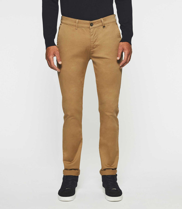 izac Pantalon chino slim camel VANAMA
