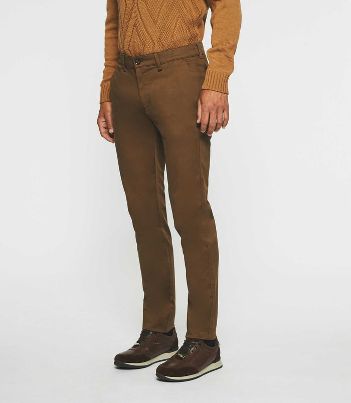 izac Pantalon chino slim marron VANAMA