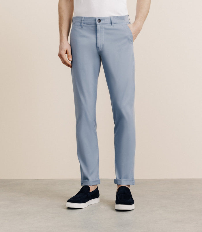 izac Pantalon en coton stretch indigo clair