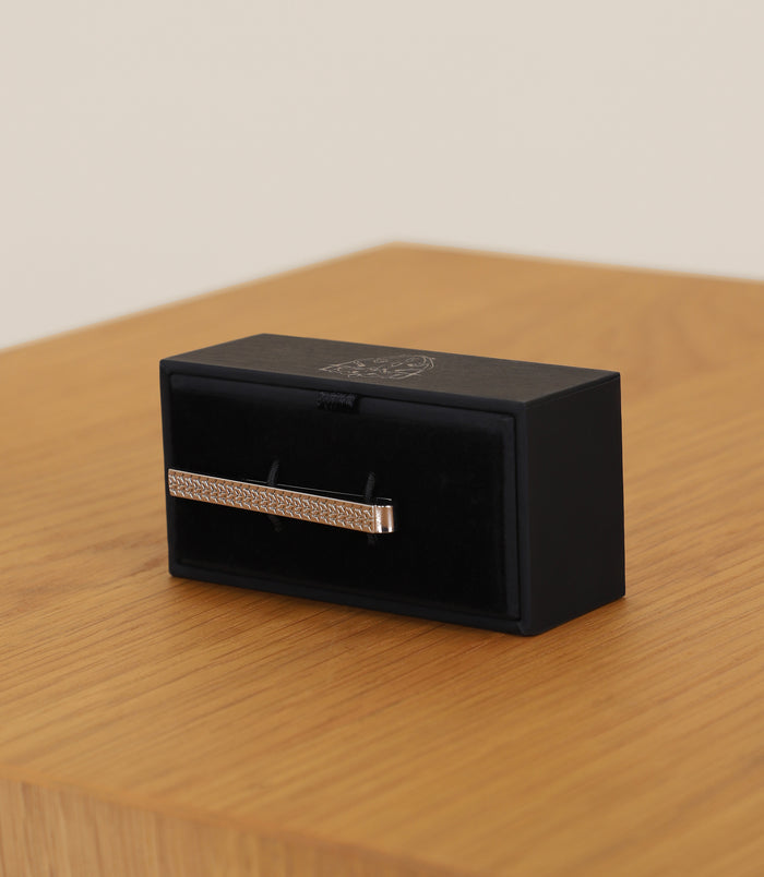 Izac Pince à Cravate En Métal