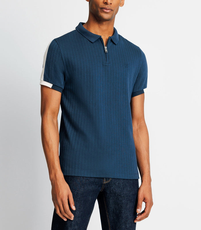 izac Polo gravé en coton marine