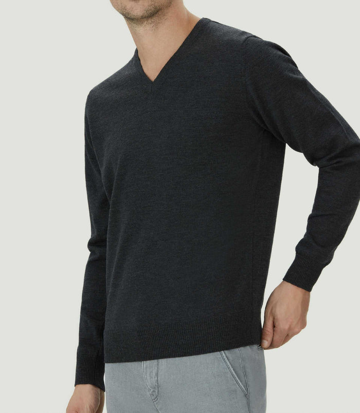 izac Pull col V mérinos anthracite "Ludgy"