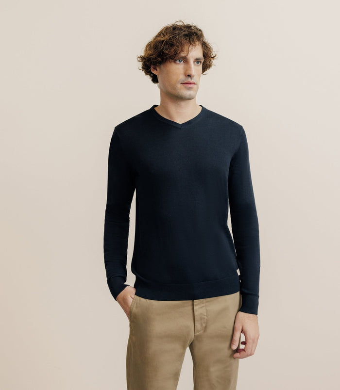 izac Pull col V noir