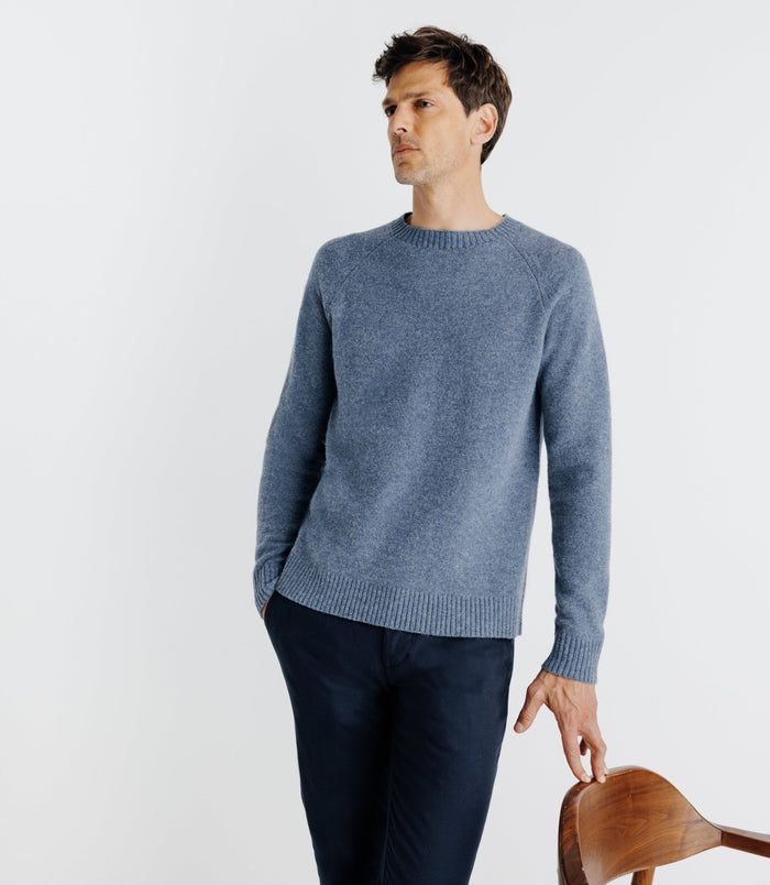 izac Pull lambswool col rond bleu indigo
