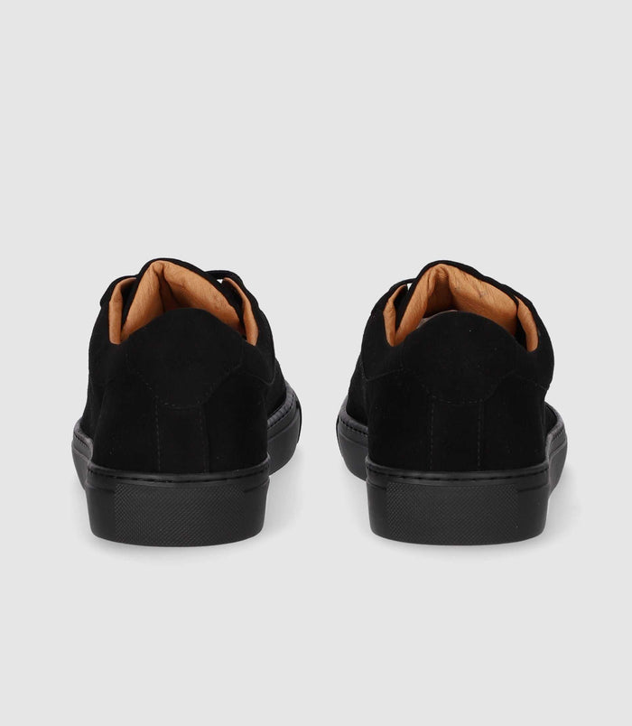 Izac Sneakers Basses En Cuir Noir OLGA