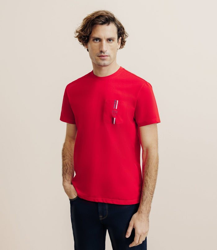 izac T-shirt à poche rouge