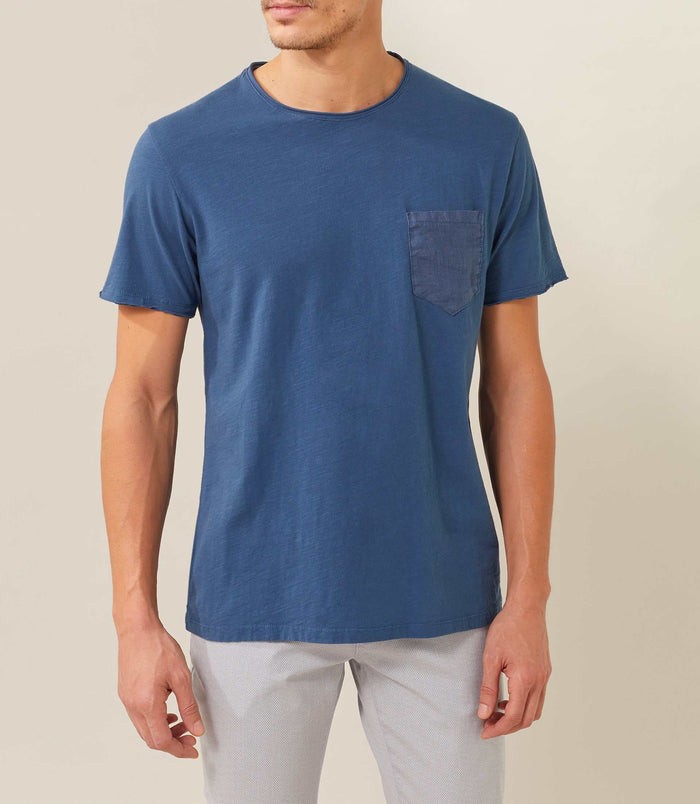 izac T shirt col rond marine avec poche poitrine en lin "Xavi"