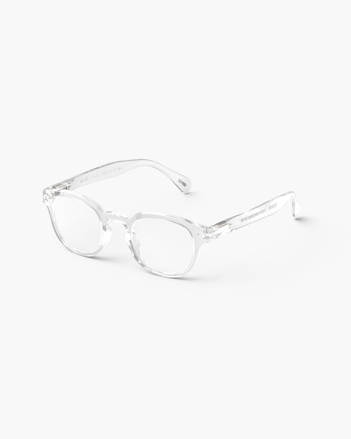 Izipizi Découvrez Les Lunettes De Lecture #C Crystal – Une Monture Carrée Et Entièrement Transparente Qui Mise Sur La Modernité Et La Simplicité. Conçues En Matière Biosourcée Elles Offrent Un Design épuré Et Une Lé