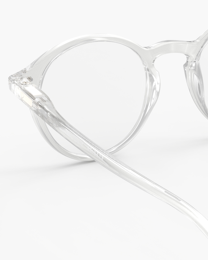 Izipizi Découvrez Les Lunettes De Lecture #D Crystal – Une Monture Ronde Entièrement Transparente Qui Mise Sur L’élégance Minimaliste. Fabriquées En Matière Biosourcée Elles Allient Légèreté Et Modernité. Avec Des